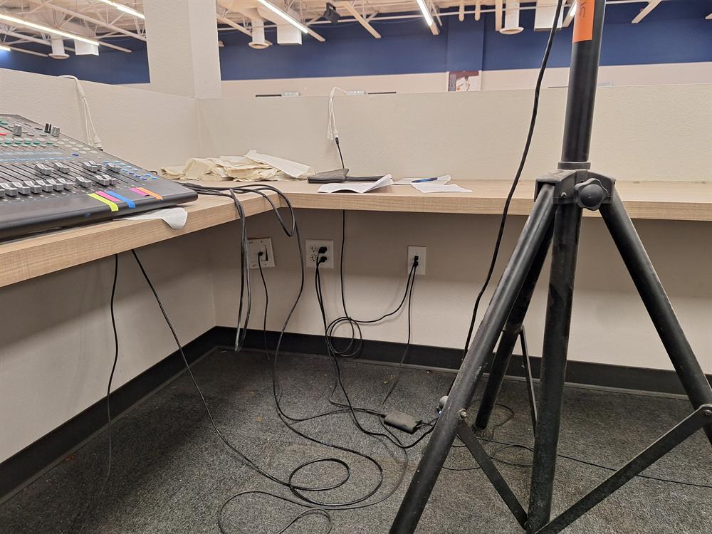 NBBL Showcase Gym in Gilbert, Arizona — conference room and classroom space